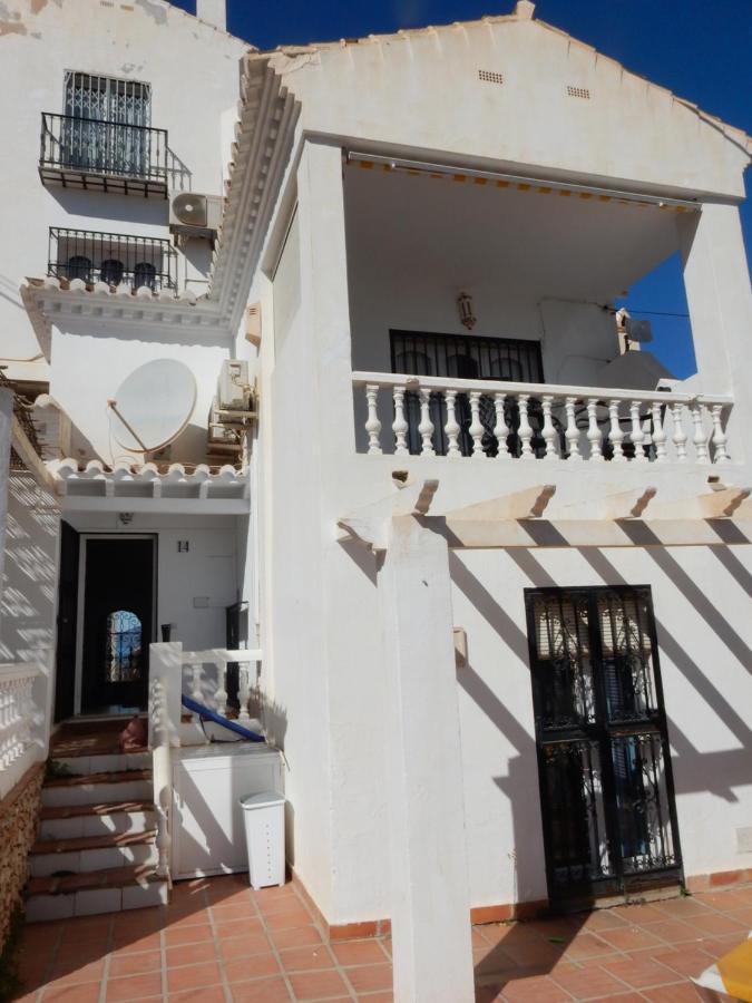 Beach Villa ,Nerja, Seaview, Pool, 3 Bedrooms, Huge Terrace And Garden 외부 사진